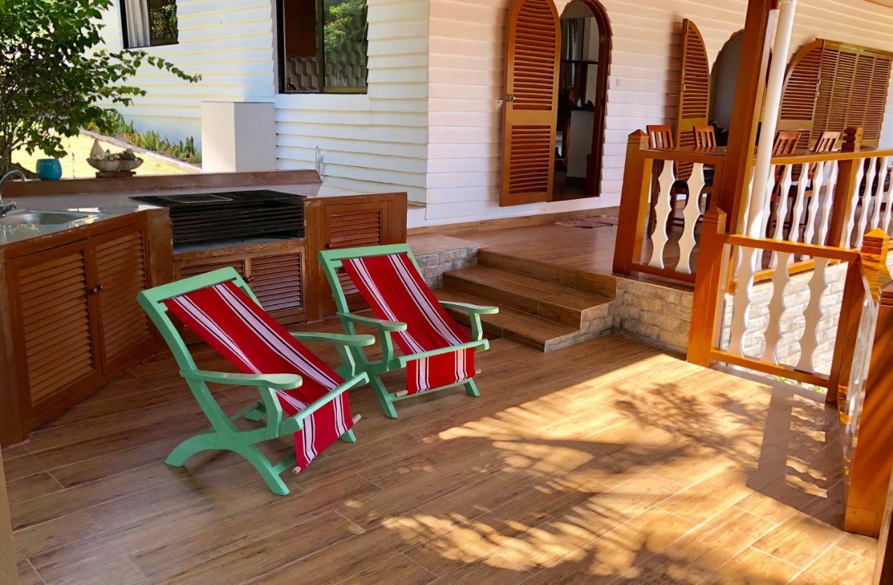 Le Grand Bleu Villas Baie Sainte Anne Eksteriør bilde